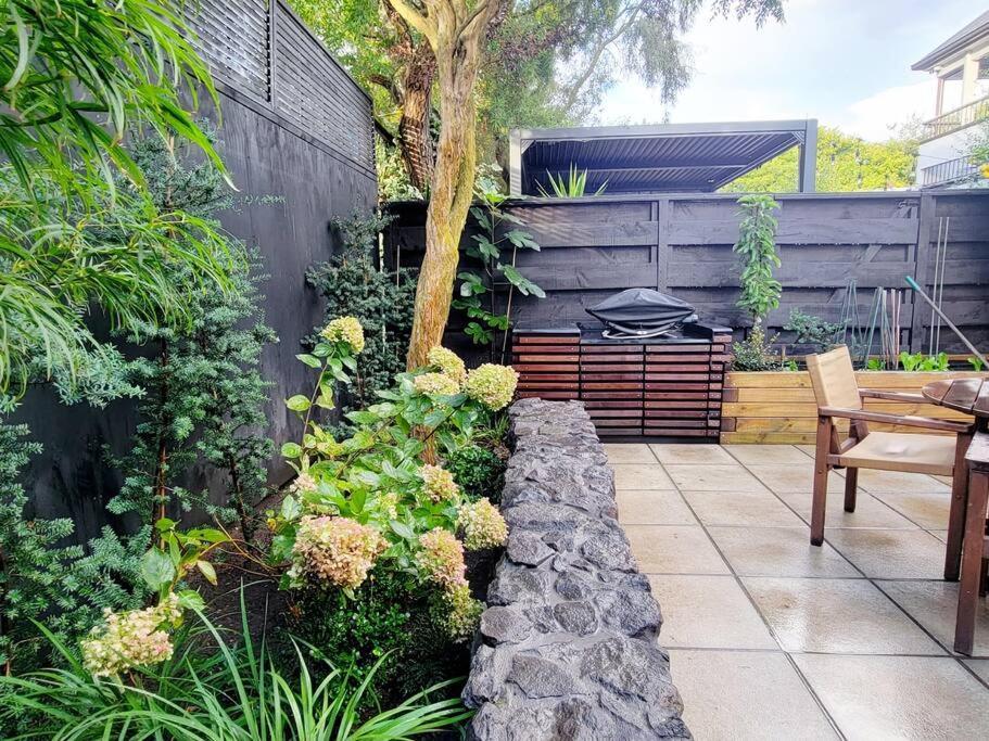 Hagley Park Townhouse Villa Christchurch Exterior photo